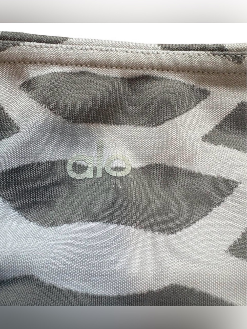 ALO Yoga Gray and White Geometric Leggings
